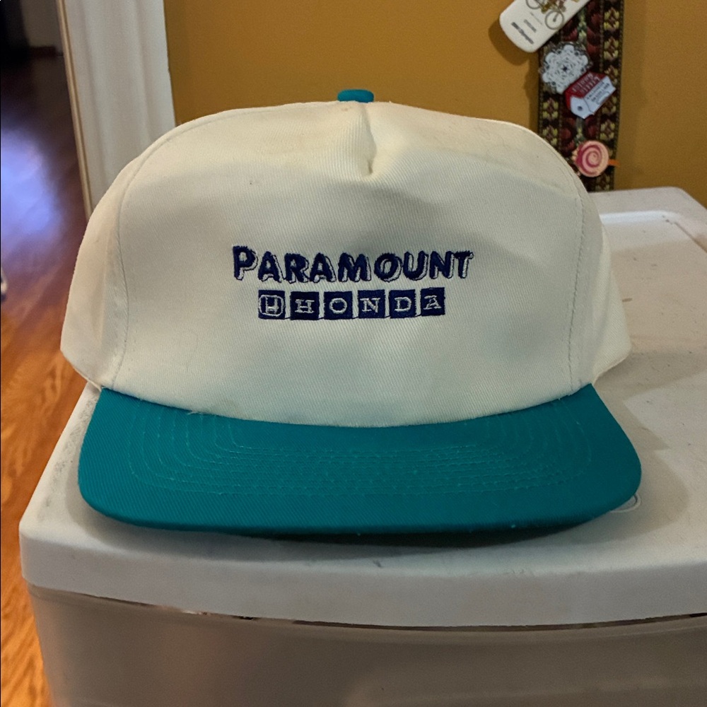 Vintage Paramount Honda White and Blue Cap